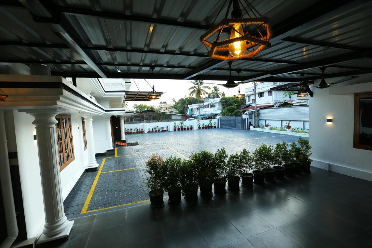 Ahlan Luxury Rooms Kochi Bagian luar foto